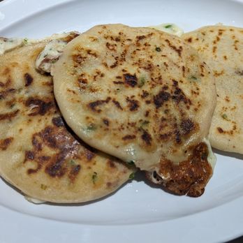Con Sabor Salvadoreno - Bean and cheese pupusas - Salvadoran Near Me - San Fernando, California