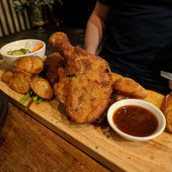 La Bonne Table