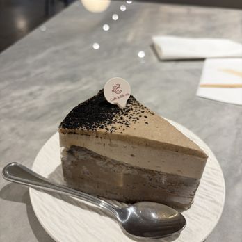 Cafe & Life Co - Hojicha basque - Breakfast & Brunch Near Me - Richmond, British Columbia Cafe & Life Co - Hojicha basque - Breakfast & Brunch Near Me - Richmond, British Columbia