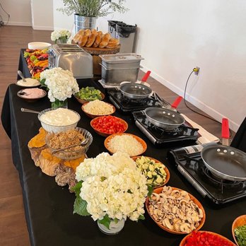 Off the Vine Dining - Omelette station - Caterers Near Me Off the Vine Dining - Omelette station - Caterers Near Me