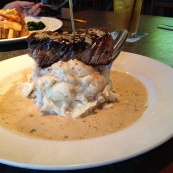 Yard House - Pepper crusted filet, double mash - New American Near Me - Riverside, California Yard House - Pepper crusted filet, double mash - New American Near Me - Riverside, California