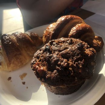 Ihatov Bread and Coffee - Ham and cheese croissant and Morning glory muffin - Coffee & Tea Near Me - Albuquerque, New Mexico Ihatov Bread and Coffee - Ham and cheese croissant and Morning glory muffin - Coffee & Tea Near Me - Albuquerque, New Mexico