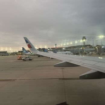 American Airlines - Waiting - Airlines Near Me - Phoenix, Arizona American Airlines - Waiting - Airlines Near Me - Phoenix, Arizona