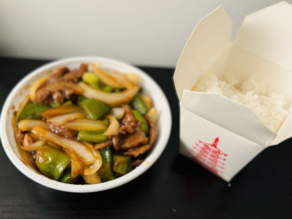 Great Wall II Take Out Chinese Restaurant Logo