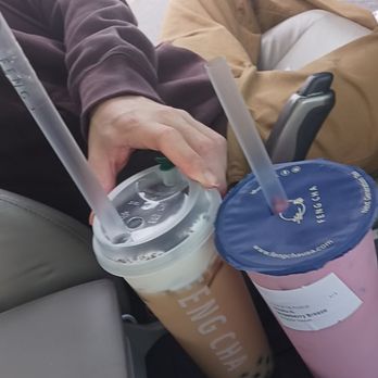 Feng Cha - Strawberry breeze and cookies and cream milk tea - Bubble Tea Near Me - Riverside, California