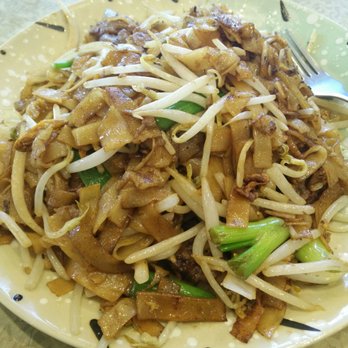 Hai Tang Cafe - Beef Ho Fun Noodle - Chinese Near Me - Markham, Ontario Hai Tang Cafe - Beef Ho Fun Noodle - Chinese Near Me - Markham, Ontario