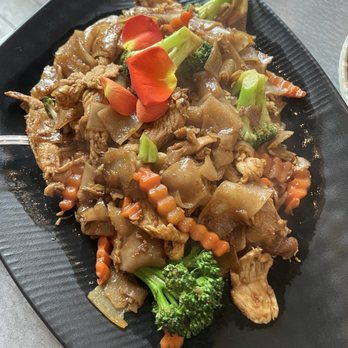 Kiin Extraordinary Thai - Pad See Iw - Thai Near Me - San Diego, California Kiin Extraordinary Thai - Pad See Iw - Thai Near Me - San Diego, California