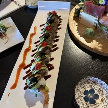 Sushi Badaya - Caterpillar - Sushi Bars Near Me - Highland Park, Illinois Sushi Badaya - Caterpillar - Sushi Bars Near Me - Highland Park, Illinois
