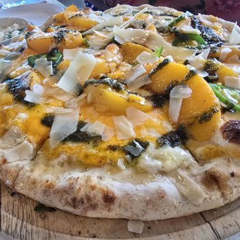 24 Coastal Grill - Georgia peacha - Bars Near Me - Jekyll Island, Georgia