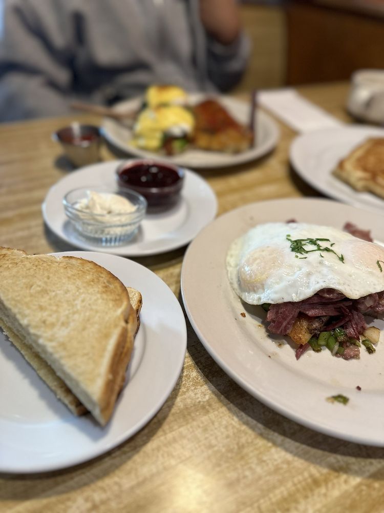 Rocky Bay Cafe Image