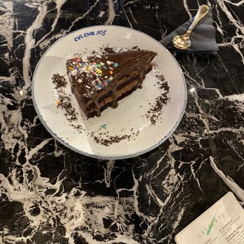 CVI.CHE 105 - Chocolate and caramel cake - Peruvian Near Me - Miami, Florida CVI.CHE 105 - Chocolate and caramel cake - Peruvian Near Me - Miami, Florida