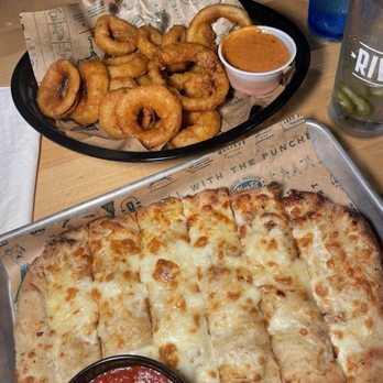Rival - Sports Bars Near Me - Bridgeville, Pennsylvania