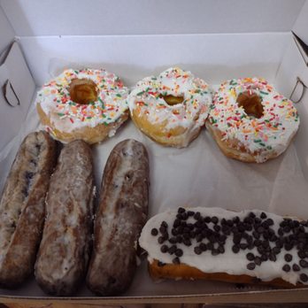 Jeff's Donuts - a variety of doughnuts - Donuts Near Me - Jeffersonville, Indiana