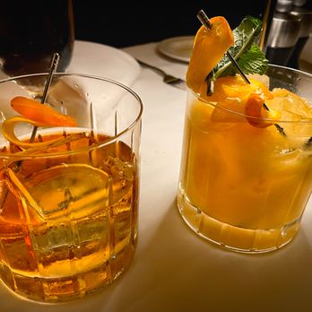 Pappas Bros. Steakhouse - Cocktails - Steakhouses Near Me - Houston, Texas