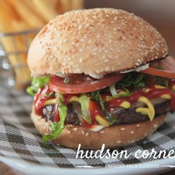 Hudson Corner - Cheeseburger