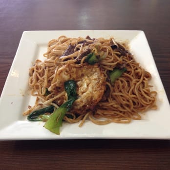 Red Mountain Noodle House - Beef stir fry noodles...mmmm.... - Chinese Near Me - Flushing, New York