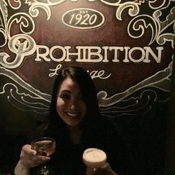 Prohibition - Live Jazz/Blues/Roaring 20's kinda vibe! My kind of bar/lounge! (5/5)