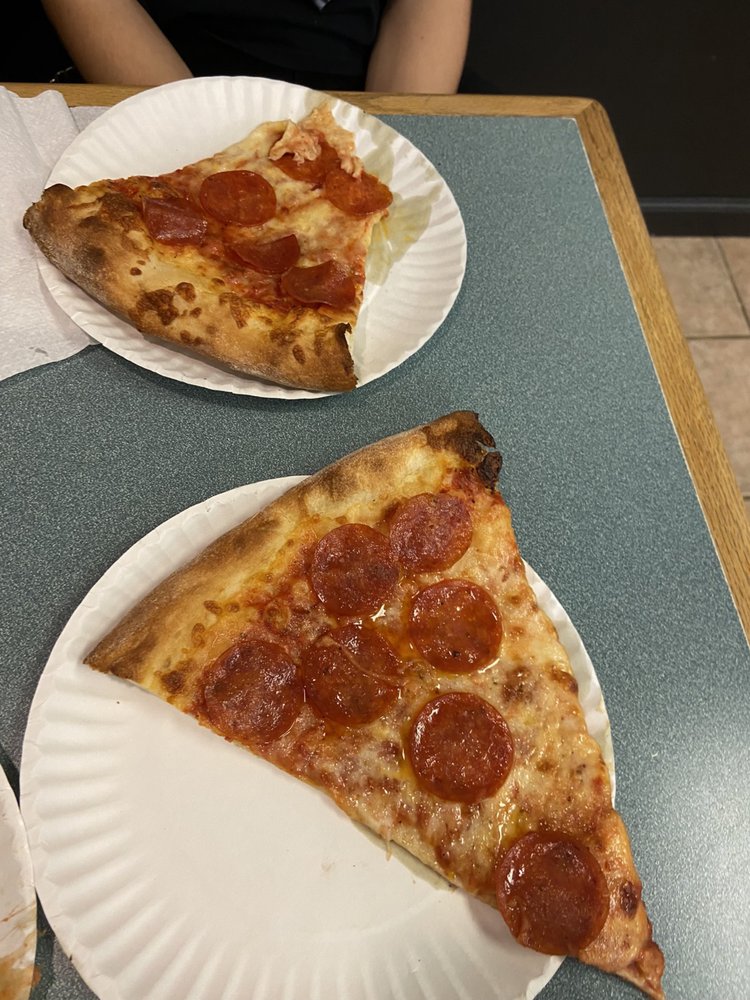 Food from Pronto Pizzeria