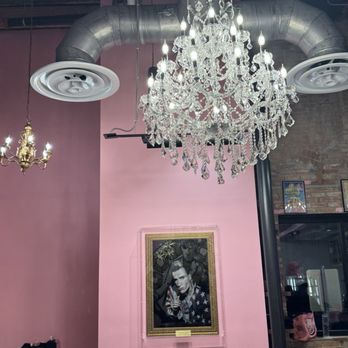 Voodoo Doughnut - Donuts Near Me - Dallas, Texas Voodoo Doughnut - Donuts Near Me - Dallas, Texas