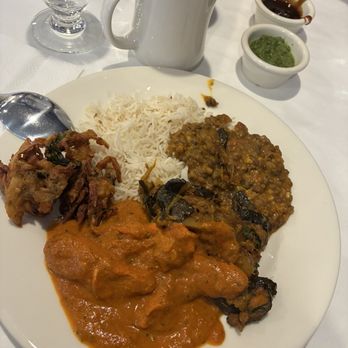 INDIA GATE CUISINE - Butter chicken, some bean dish and eggplant dish - Indian Near Me - Sacramento, California INDIA GATE CUISINE - Butter chicken, some bean dish and eggplant dish - Indian Near Me - Sacramento, California
