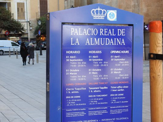 Royal Palace of La Almudaina by null