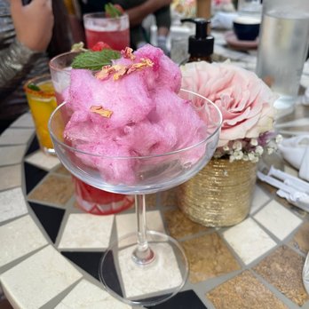 Little Hen - Cotton Candy Champagne - Breakfast & Brunch Near Me - Miami, Florida Little Hen - Cotton Candy Champagne - Breakfast & Brunch Near Me - Miami, Florida