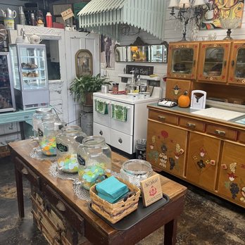 Wonder City Coffee - Community token jars, fridge, decor - Coffee & Tea Near Me - Locust Grove, Oklahoma