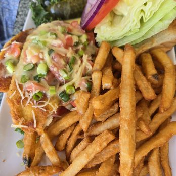 Lazy Days Restaurant - Catch of the day fish sandwich. - Seafood Near Me - Islamorada, Florida Lazy Days Restaurant - Catch of the day fish sandwich. - Seafood Near Me - Islamorada, Florida