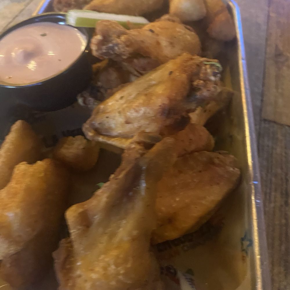 La Verguenza - Plain Wings - Caribbean Near Me - San Juan, Puerto Rico La Verguenza - Plain Wings - Caribbean Near Me - San Juan, Puerto Rico