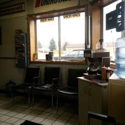Meadows Automotive - White Lake - Coffee, water, magazines.