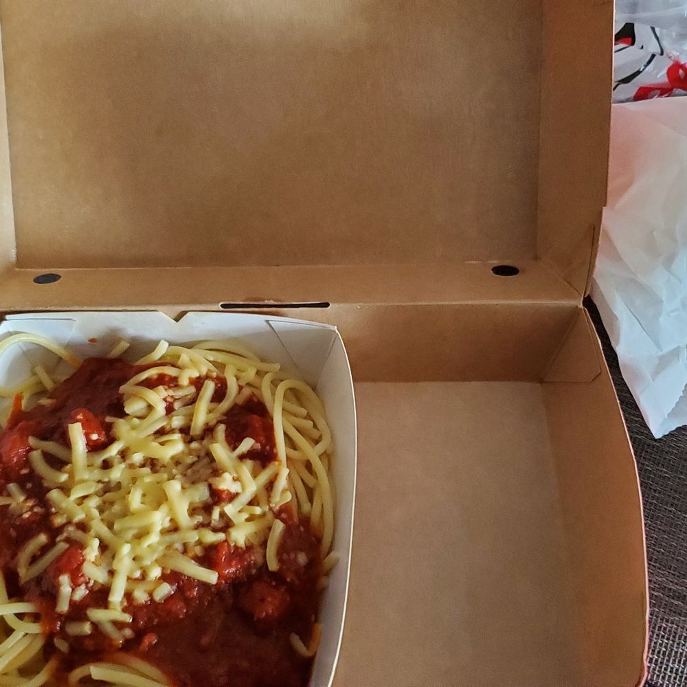 Jollibee - Something missing! You can see by lack of grease that the 1 piece definately was not included. - Chicken Shop Near Me - North York, Ontario