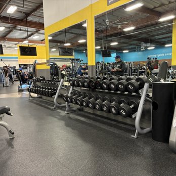 Chuze Fitness - Gyms Near Me - Cypress, California Chuze Fitness - Gyms Near Me - Cypress, California