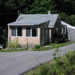 Oak Hill Farm - Winston Browne housekeeping cottage is a full 750 sf with a full kitchen