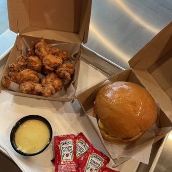 Jay Lucys - Nuggets & Cheeseburger - Burgers Near Me - Orlando, Florida