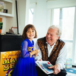 Mickeys Magic Show - Mickey's Magical Coloring Book