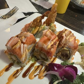 Tank's Sushi Bistro WGV - Phoenix Roll - Sushi Bars Near Me - St.Augustine, Florida Tank's Sushi Bistro WGV - Phoenix Roll - Sushi Bars Near Me - St.Augustine, Florida