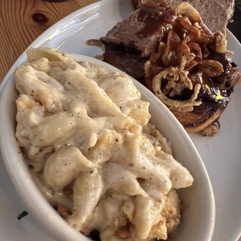 Salt + Smoke - Brisket Sandwich & White Cheddar Cracker Mac - Bars Near Me - Saint Louis, Missouri Salt + Smoke - Brisket Sandwich & White Cheddar Cracker Mac - Bars Near Me - Saint Louis, Missouri