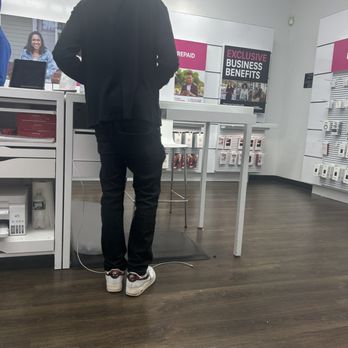 T-Mobile - Convenient location, poor customer service. - Mobile Phones Near Me - Jamaica, New York T-Mobile - Convenient location, poor customer service. - Mobile Phones Near Me - Jamaica, New York