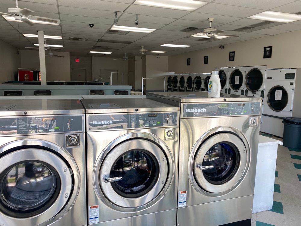 LAYTON LAUNDRY Updated July 2024 12 Reviews 352 W 1550th N, Layton, Utah Laundromat