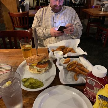 Kenton Station - Paul burger and appetizer - American Near Me - Portland, Oregon Kenton Station - Paul burger and appetizer - American Near Me - Portland, Oregon