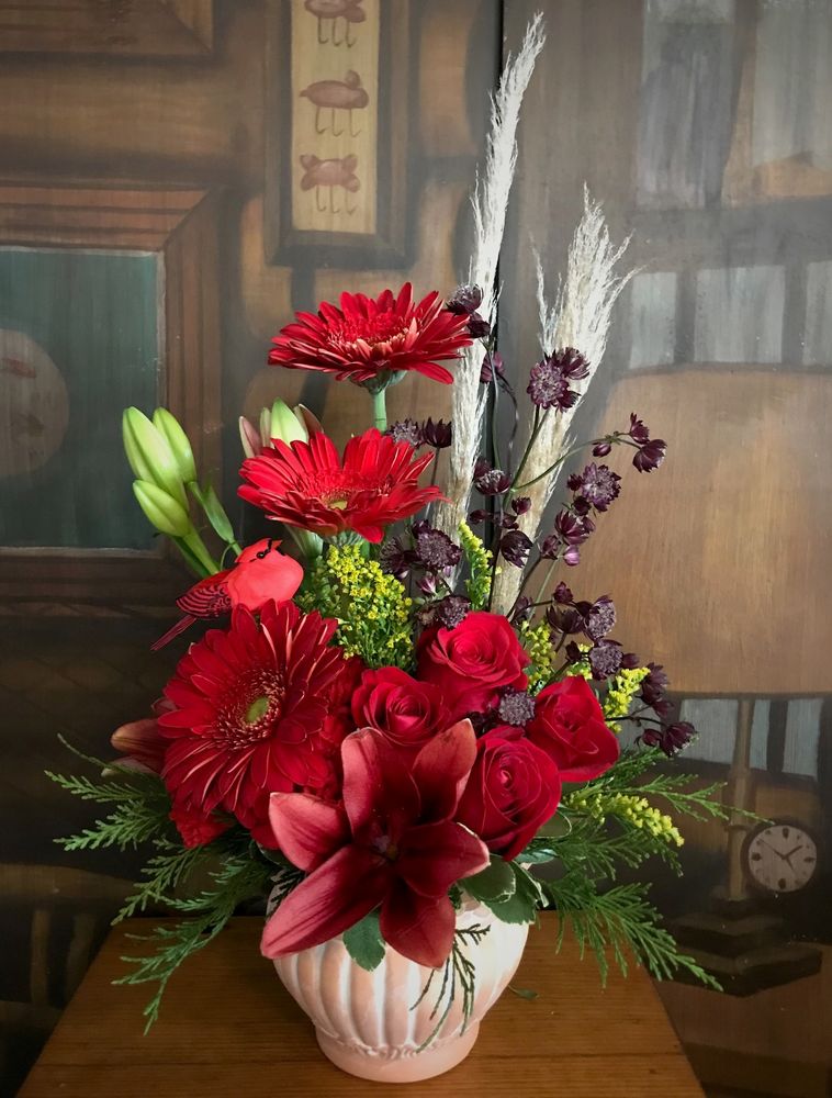 COTTAGE FLORIST Updated August 2024 35 Photos & 11 Reviews 1013 N