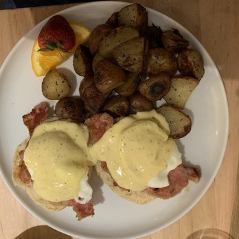 Emma's Country Kitchen - Emma's Benny (egg Benedict) - Breakfast & Brunch Near Me - Toronto, Ontario