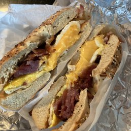 a bacon and egg sandwich