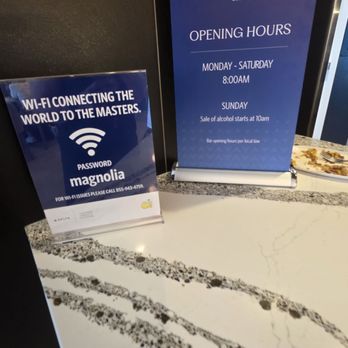Delta Sky Club Gate A18 - Airport Lounges Near Me - Boston, Massachusetts