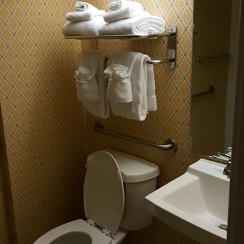 Compass Cove Resort - Right of the bathroom - Resorts Near Me - Myrtle Beach, South Carolina Compass Cove Resort - Right of the bathroom - Resorts Near Me - Myrtle Beach, South Carolina