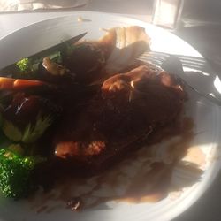 Cove Bar & Restaurant - Yum