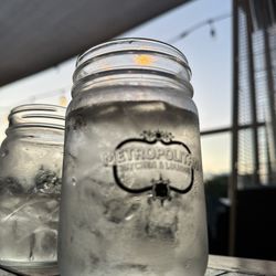 Metropolitan Kitchen & Lounge - Roof top vibes