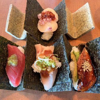 Oh Banzai - Scallop with chili oil, tuna wasabi, yellowtail, eel avocado - Japanese Near Me - Gardena, California Oh Banzai - Scallop with chili oil, tuna wasabi, yellowtail, eel avocado - Japanese Near Me - Gardena, California