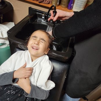 Isao Hair Studio - Washing hair to prep for the styling. - Hair Salons Near Me - Los Angeles, California Isao Hair Studio - Washing hair to prep for the styling. - Hair Salons Near Me - Los Angeles, California