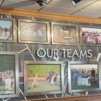 Applebee's Grill + Bar - local sports teams supported by Applebees - American Near Me - Azusa, California